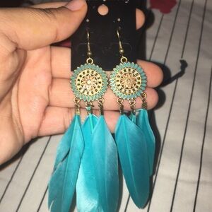 🔥Style Vintage WomenGoldDangle Big feather